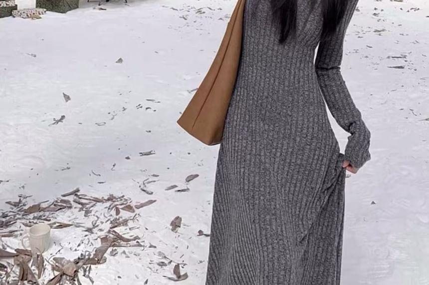 Long-Sleeve Half Buttoned Plain Knit Maxi A-Line Dress Product Image