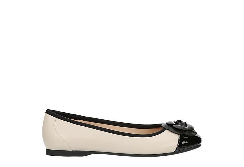 Lauren Blakwell Womens Lorelei Flat Flats Shoes Product Image