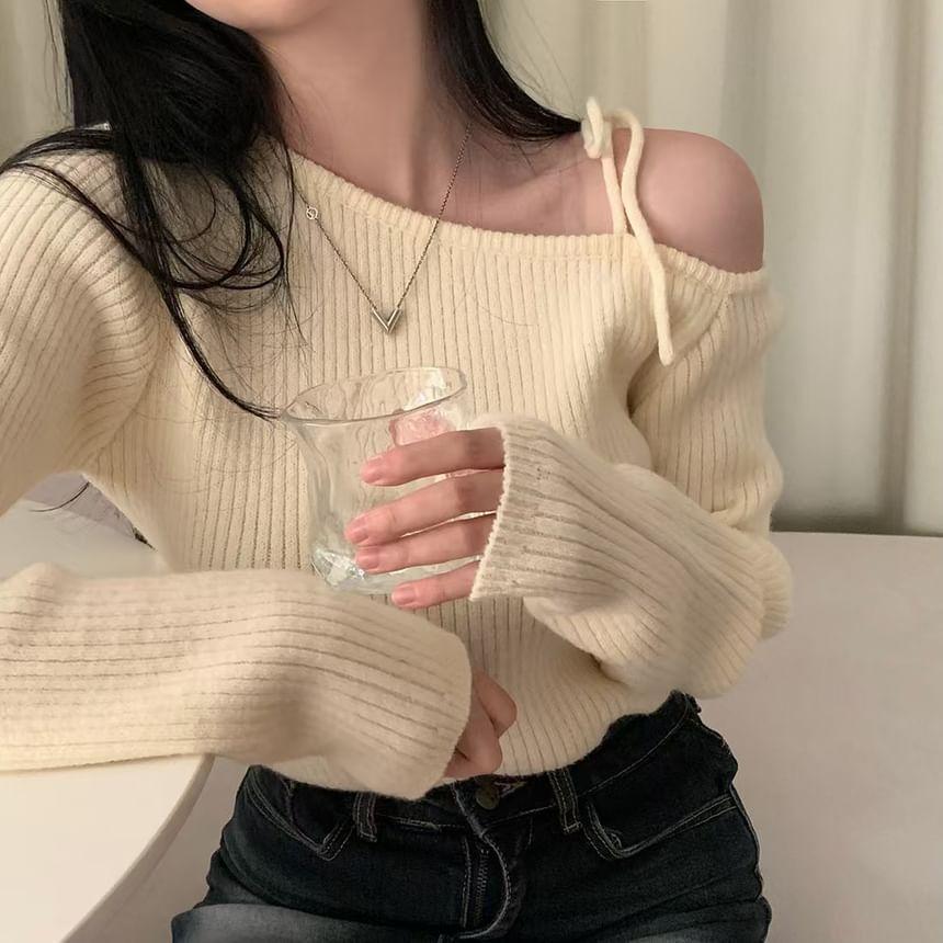 Cold-Shoulder Plain Ribbed Sweater Product Image