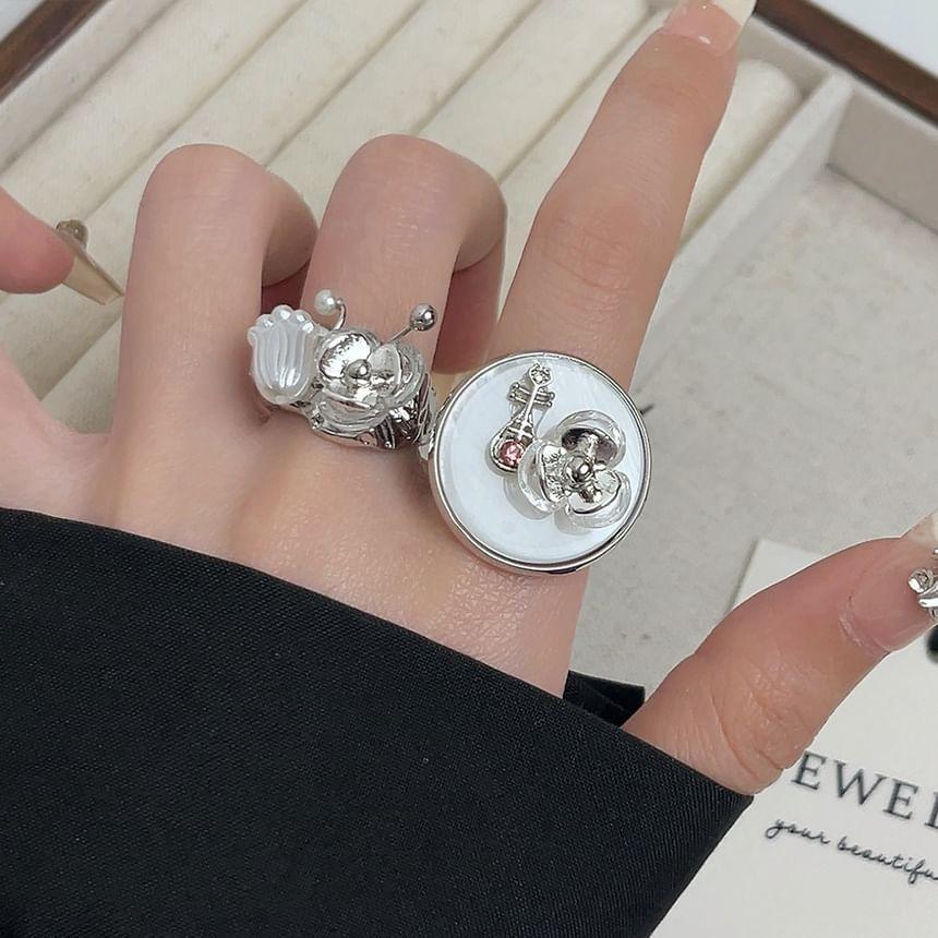 Flower Alloy Ring Product Image