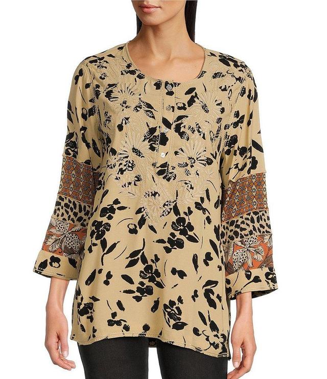 John Mark Embroidered Round Neck 3/4 Sleeve Button Up Tunic Top Product Image