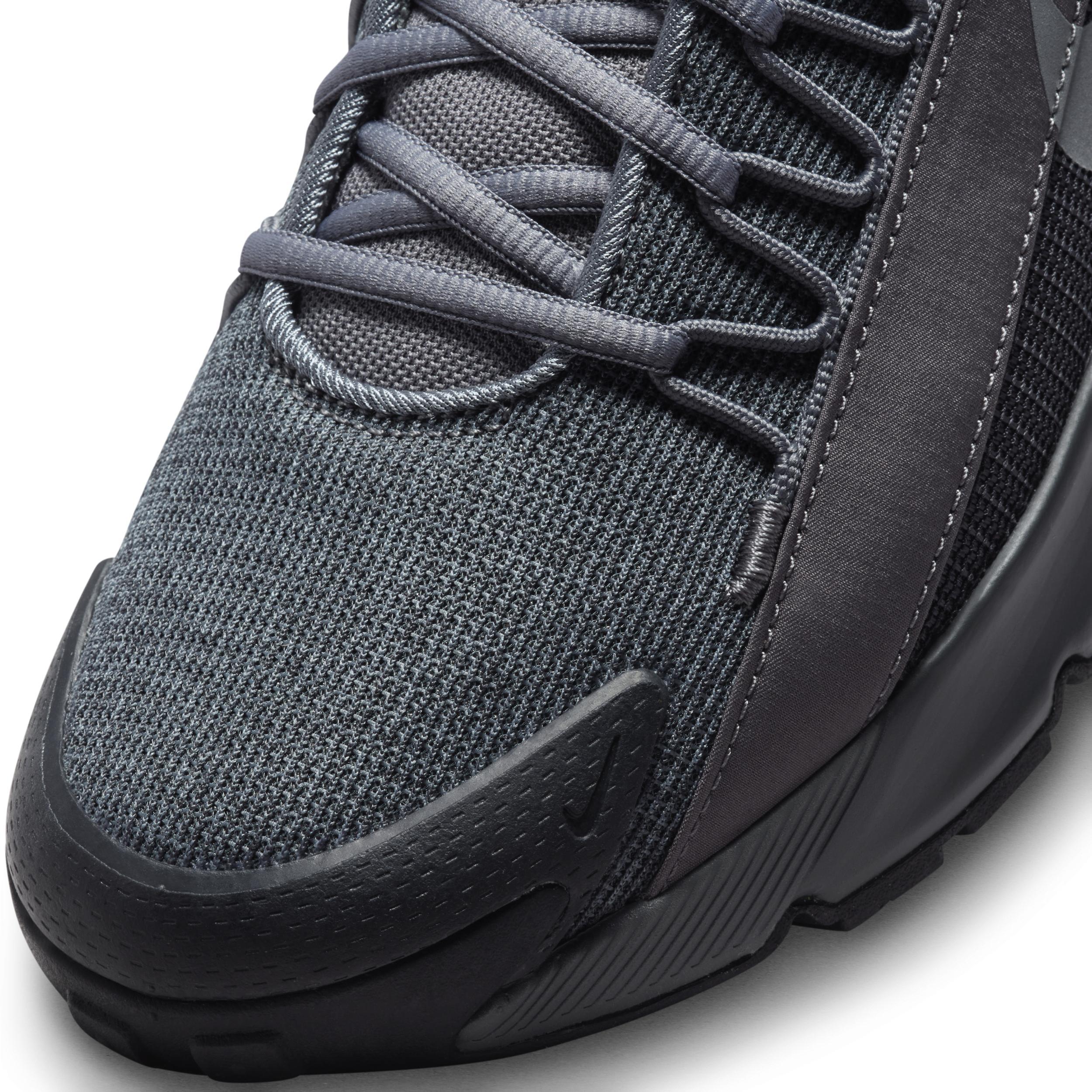 Nike Men's Air Max Pulse Roam Shoes Product Image