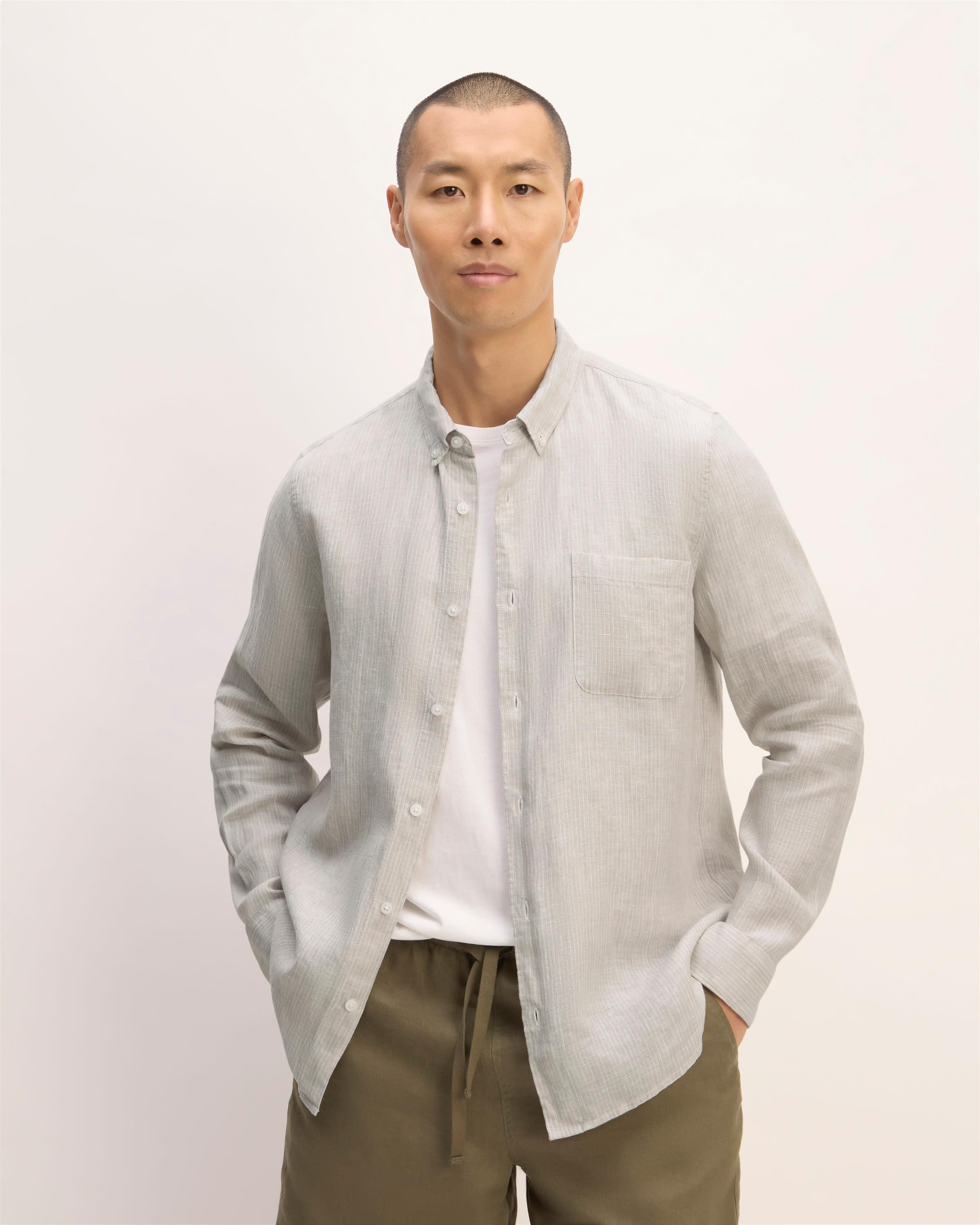 Mens Classic Shirt in Linen by Everlane Product Image