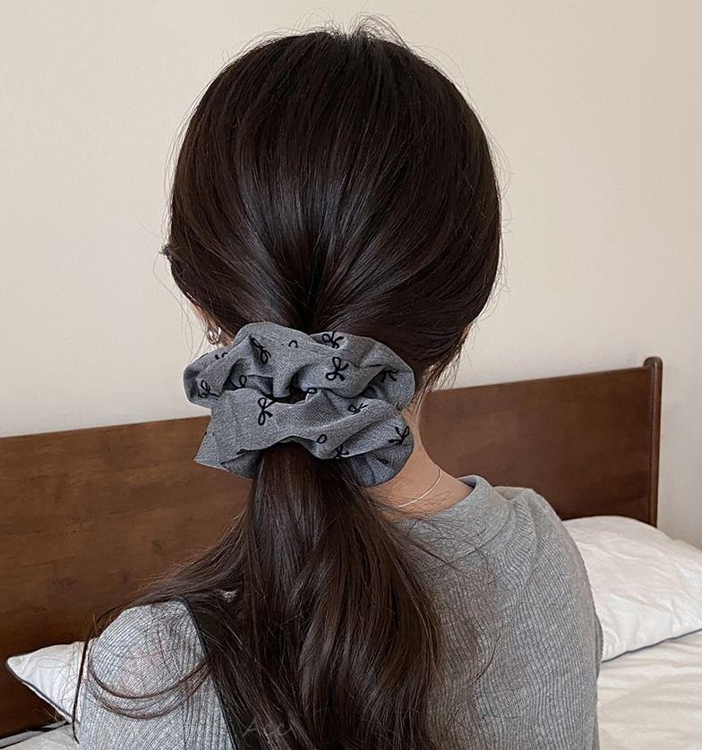 Bow Embroidered Fabric Scrunchie Product Image