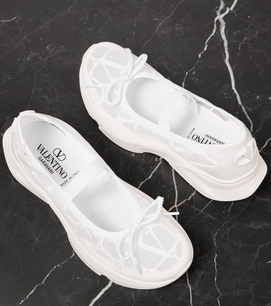 VALENTINO GARAVANI True Actress Ballet Flats In Trasparente-bianco/bianco/bianco Product Image