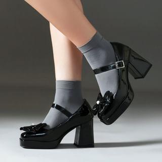 Chunky Heel Bowknot Mary Jane Pumps Product Image