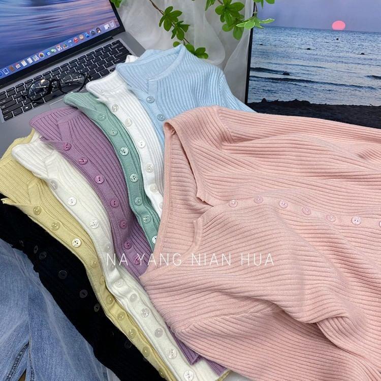 Long Sleeve V-Neck Plain Button Up Cropped Cardigan Product Image