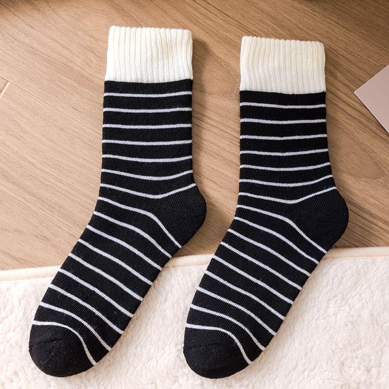 Striped Short Socks Product Image