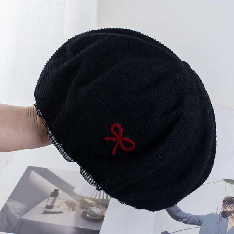 Bow Embroidered Beret Hat product image