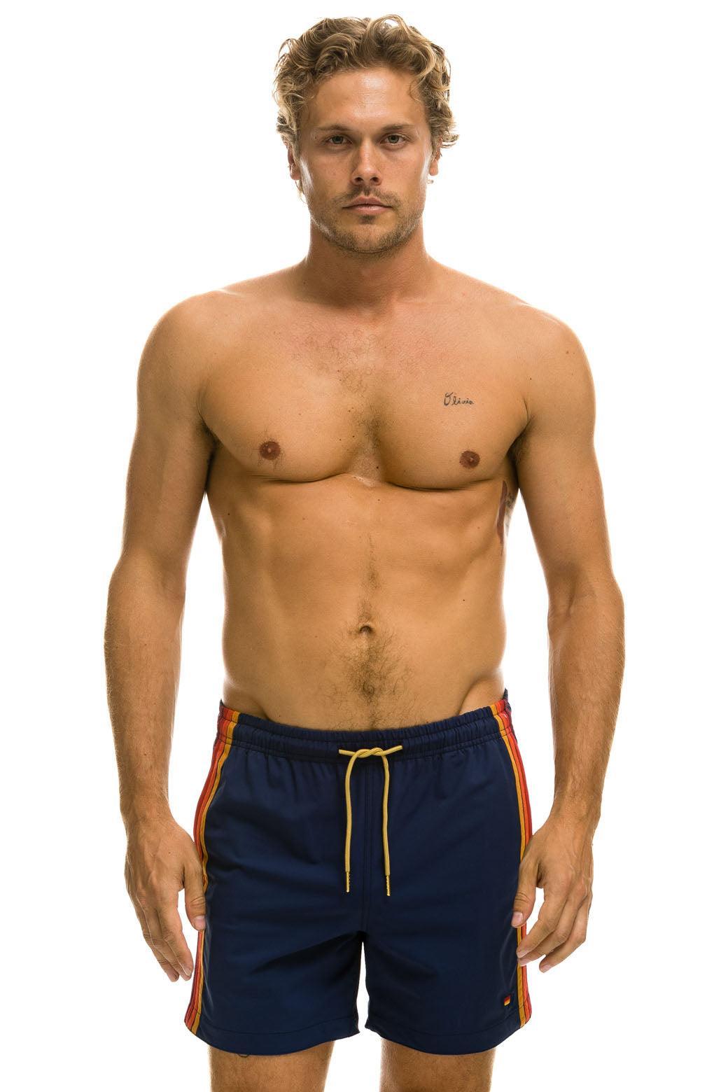 MEN'S 5 STRIPE FLEX SHORTS - NAVY Male Product Image