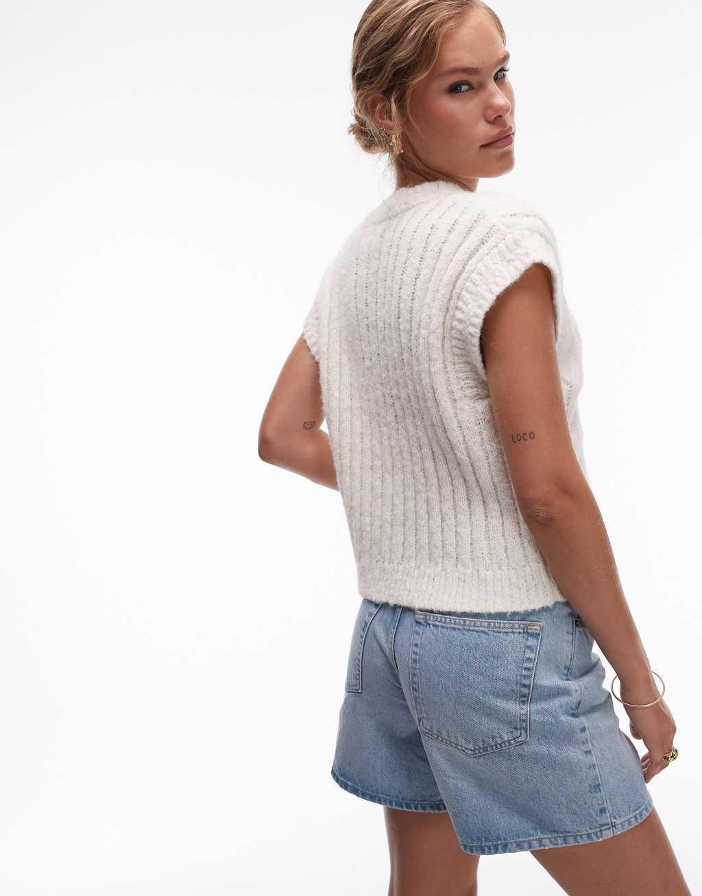 Topshop knitted crew cable vest in ivory Product Image