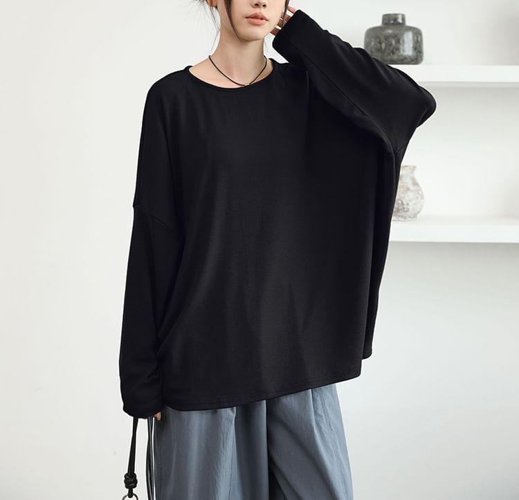 Long Sleeve Round Neck Plain T-Shirt Product Image