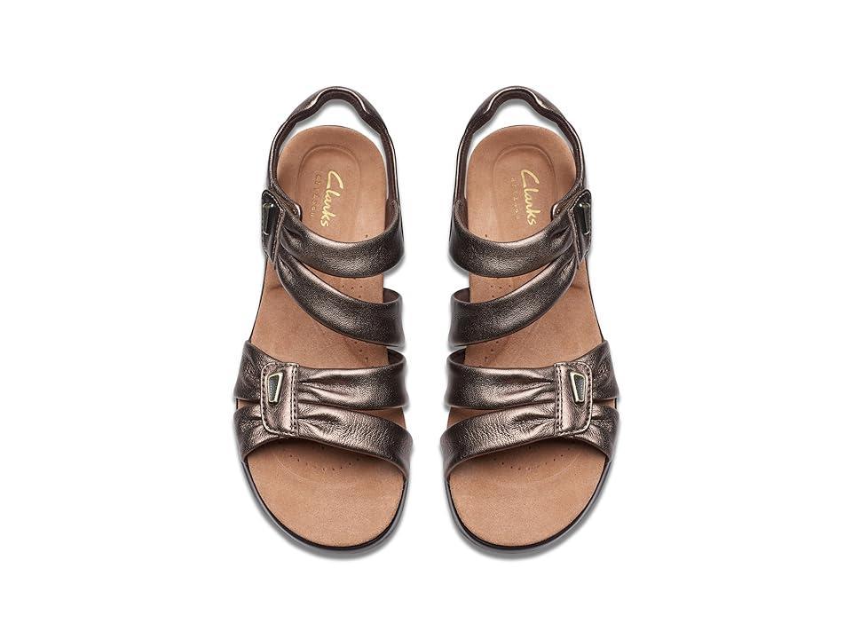 Clarks Kitly Ave Leather) Women's Sandals Product Image