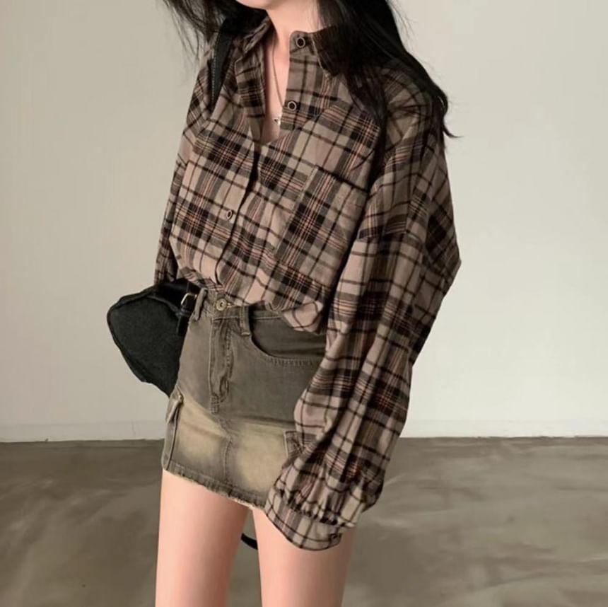 Long-Sleeve Plaid Shirt Product Image