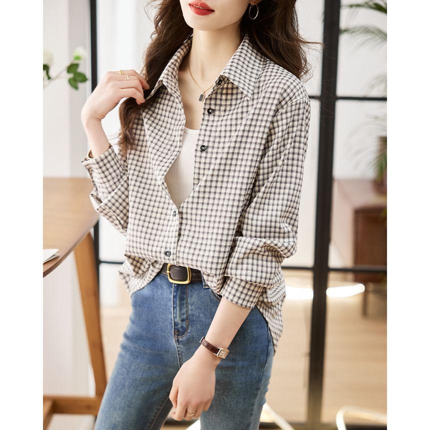 Long-Sleeve Plaid Shirt Product Image