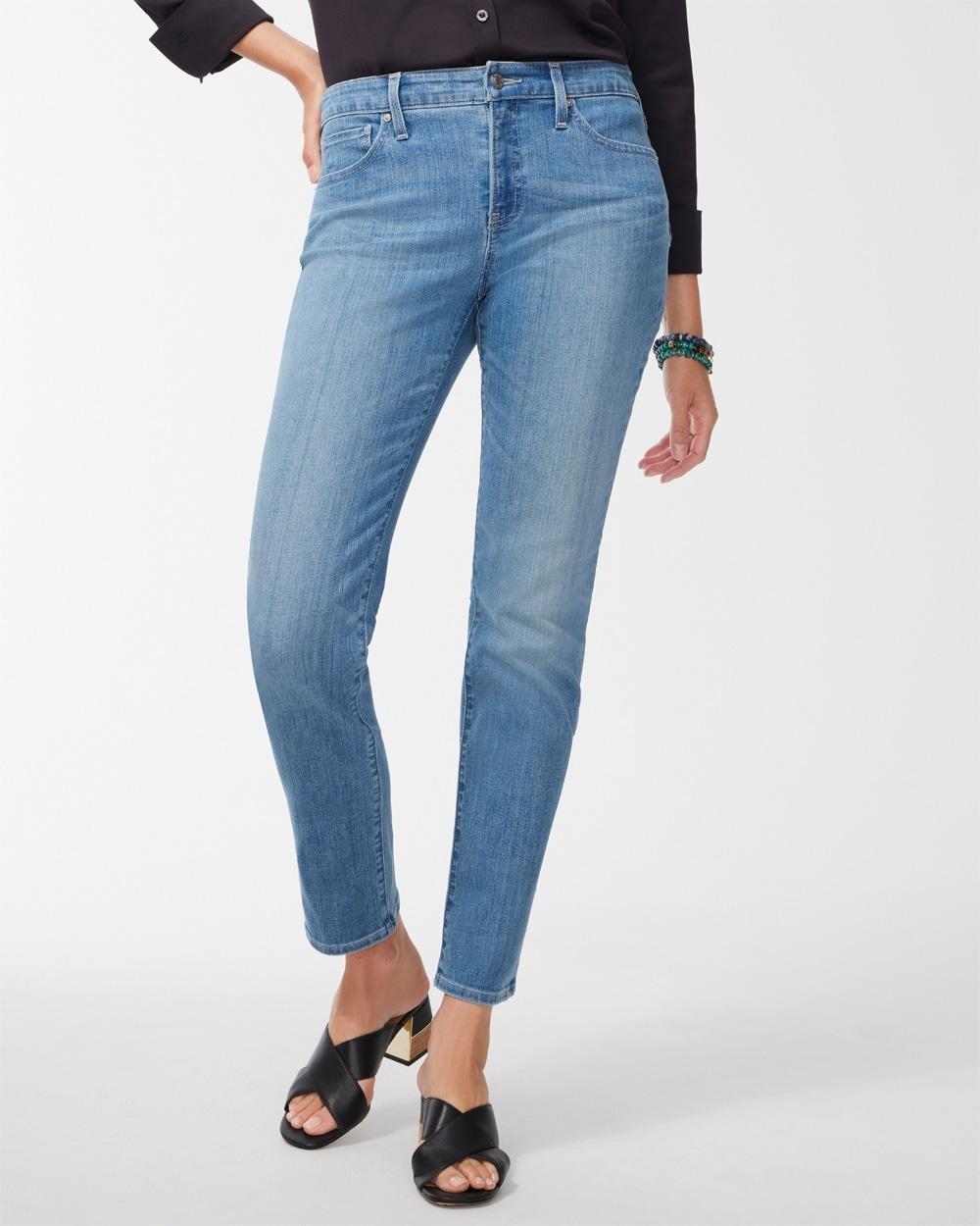 Women's Girlfriend Ankle Jeans Product Image