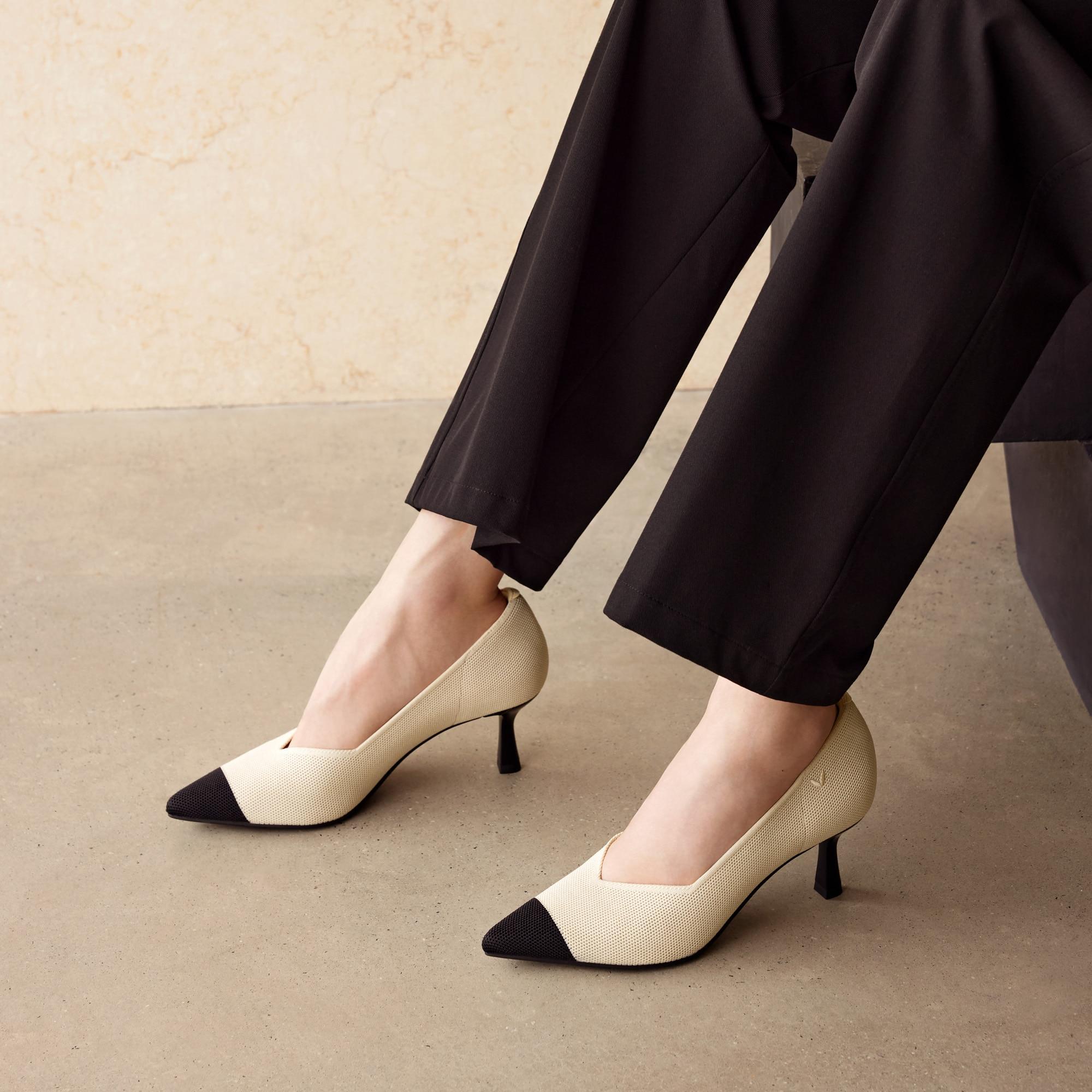 Pointed-Toe Mid Heels (Anna) Product Image