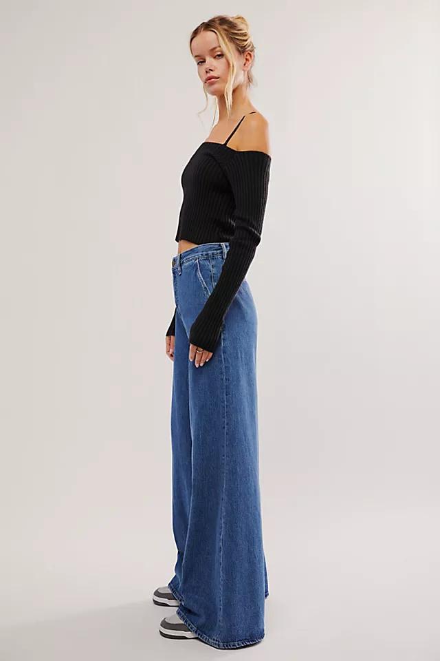 FRAME The Extra Wide-Leg Jeans Product Image