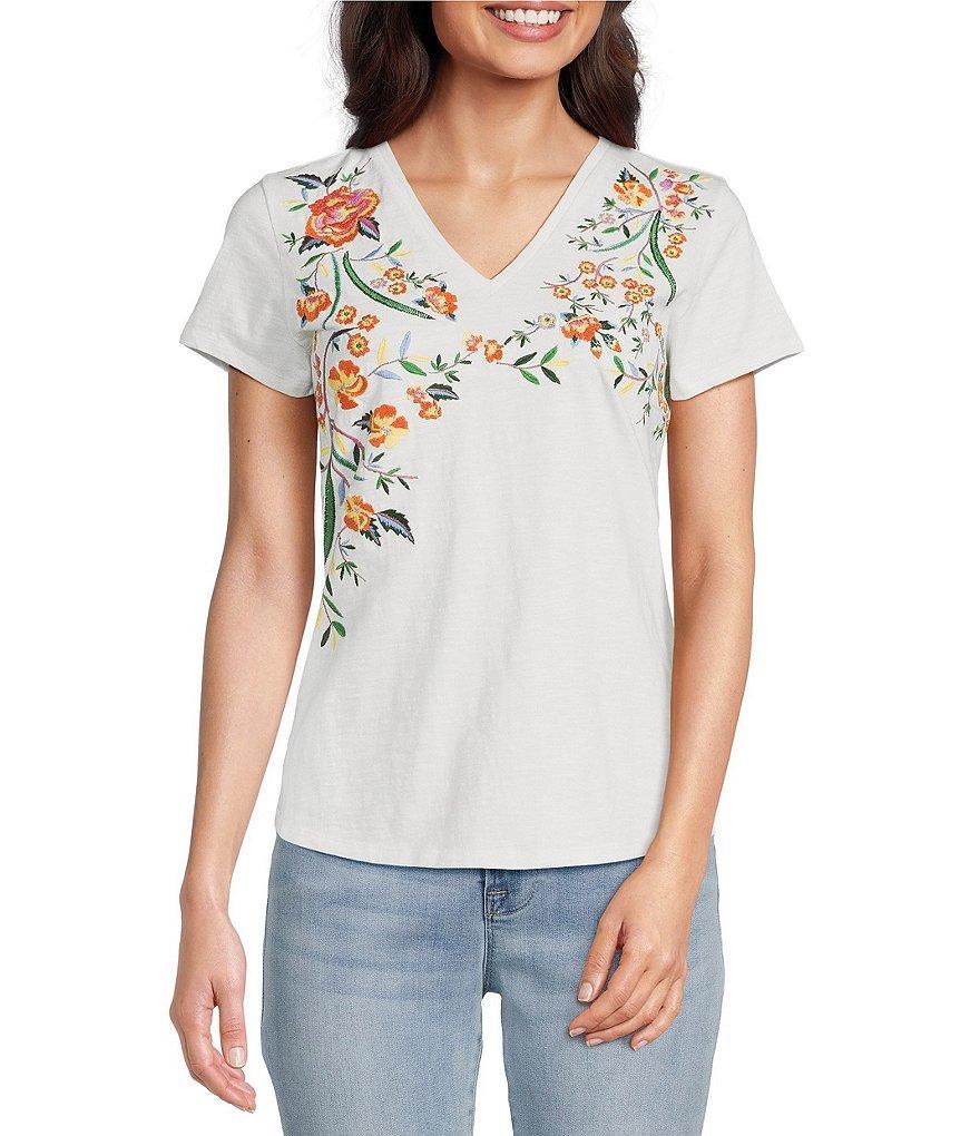 Reba V-Neck Floral Embroidered Short Sleeve Knit Top Product Image