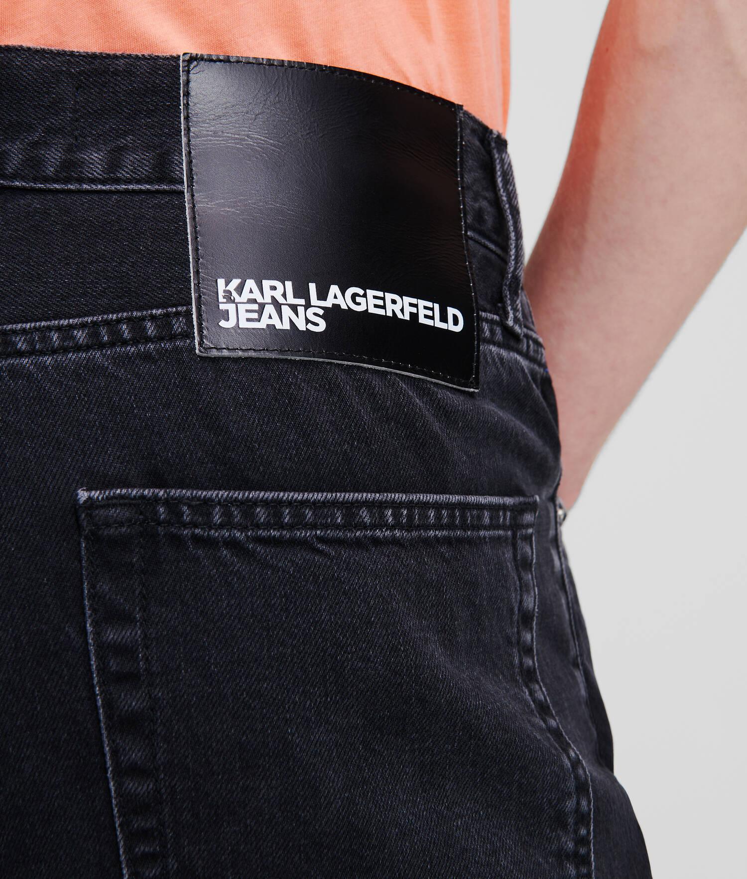 KLJ RELAXED RIPPED JEANS Product Image