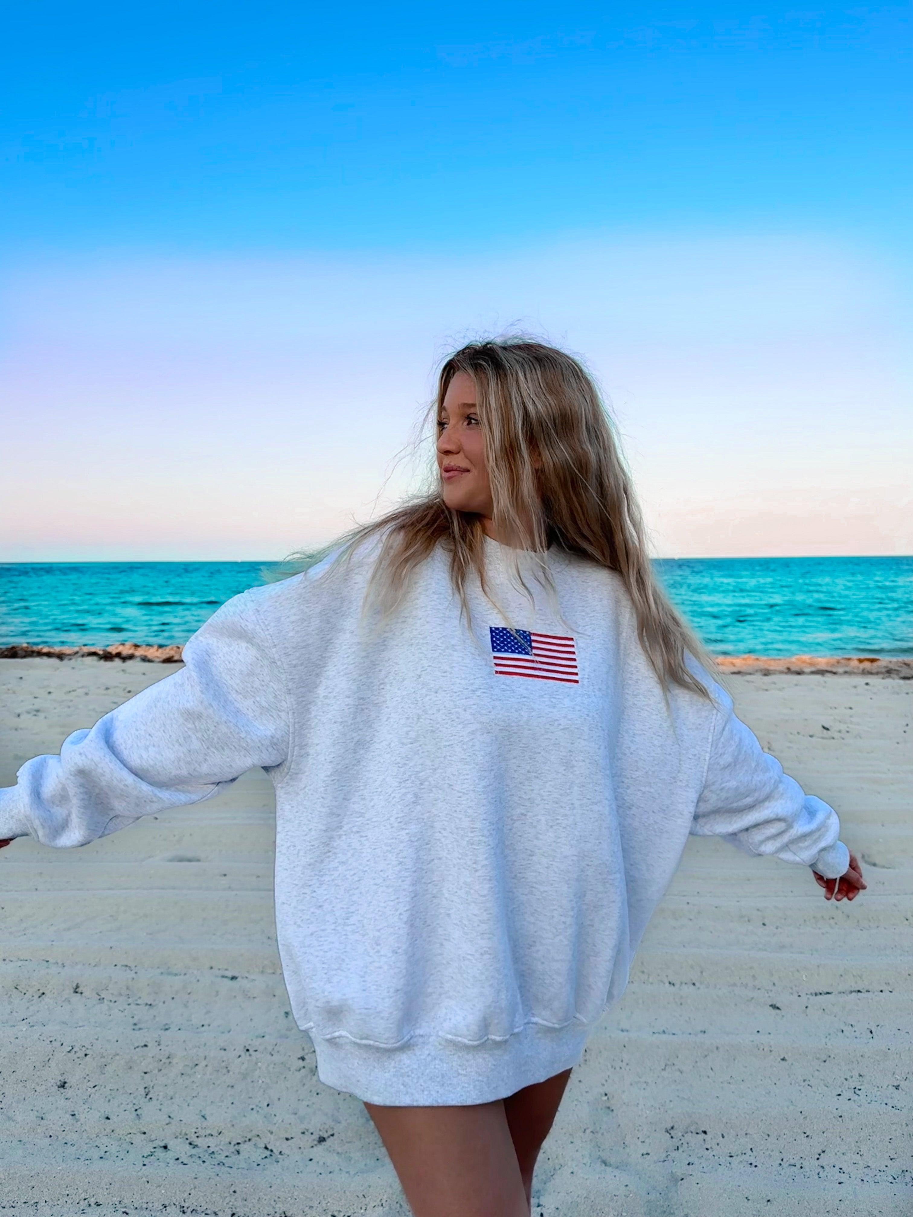 Vintage American Flag Sweatshirt Product Image