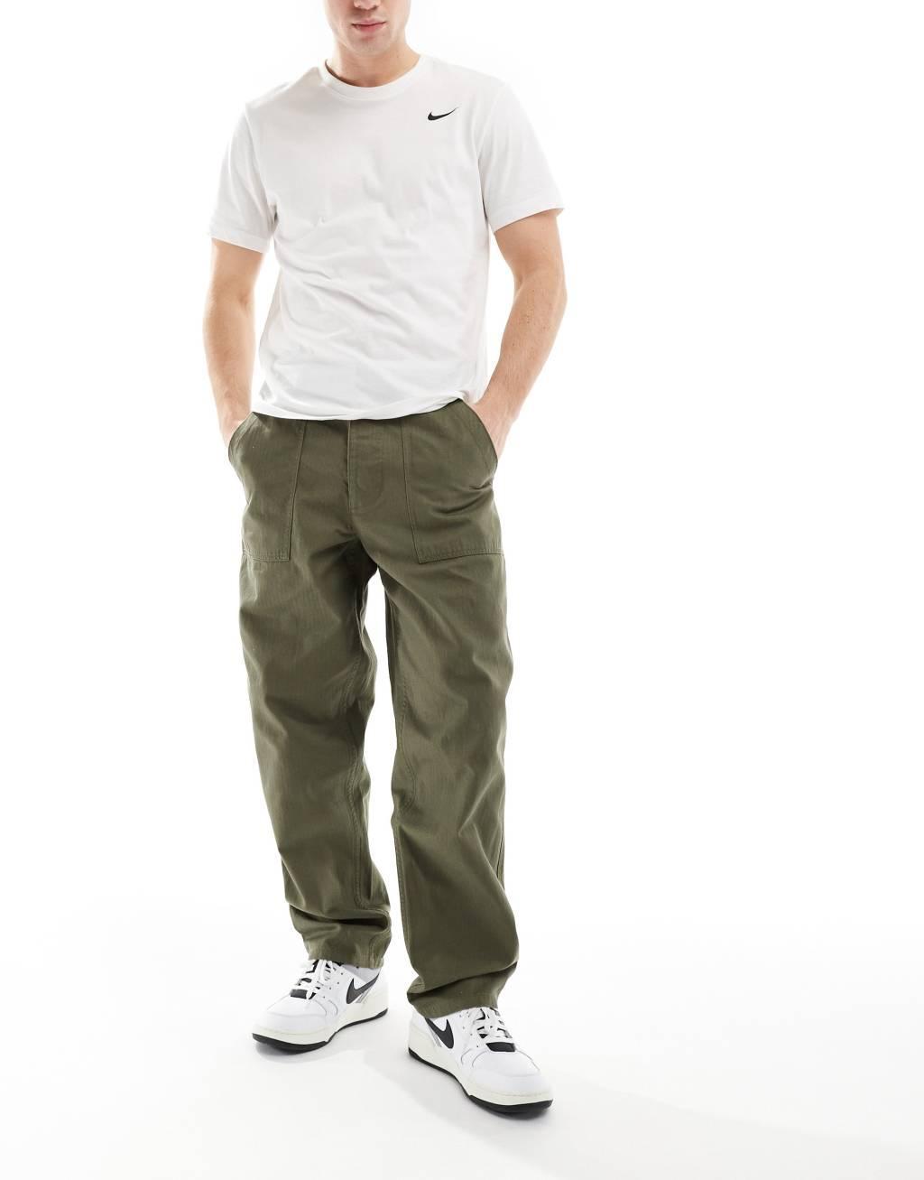 Nike Life pants in khaki Product Image