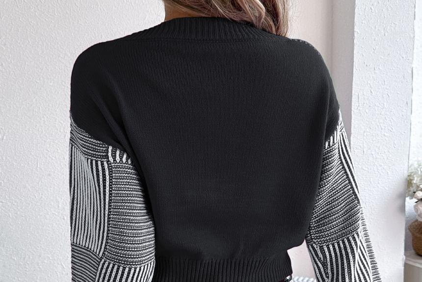 V-Neck Striped Crop Sweater Product Image