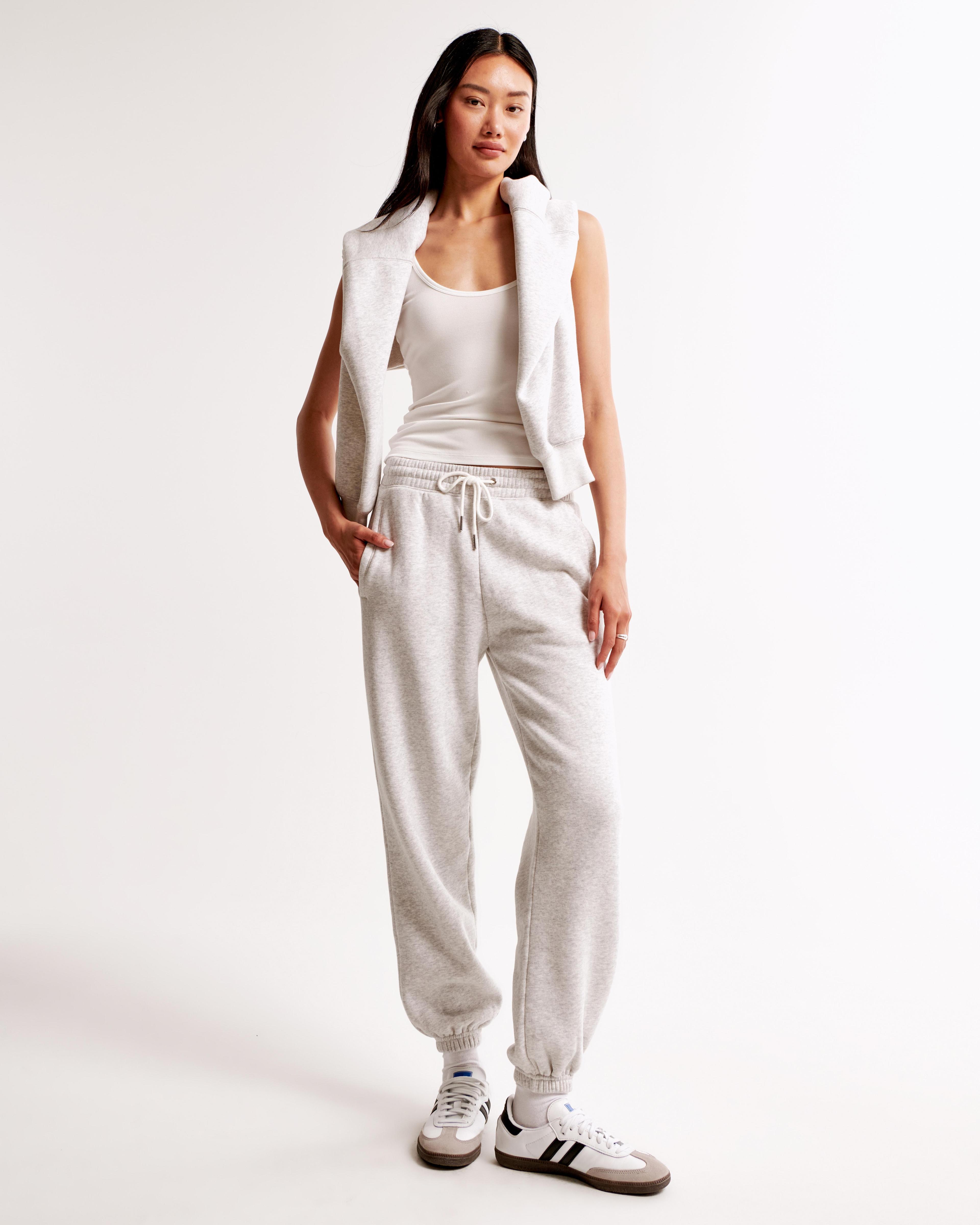 Essential Sunday Sweatpant product image