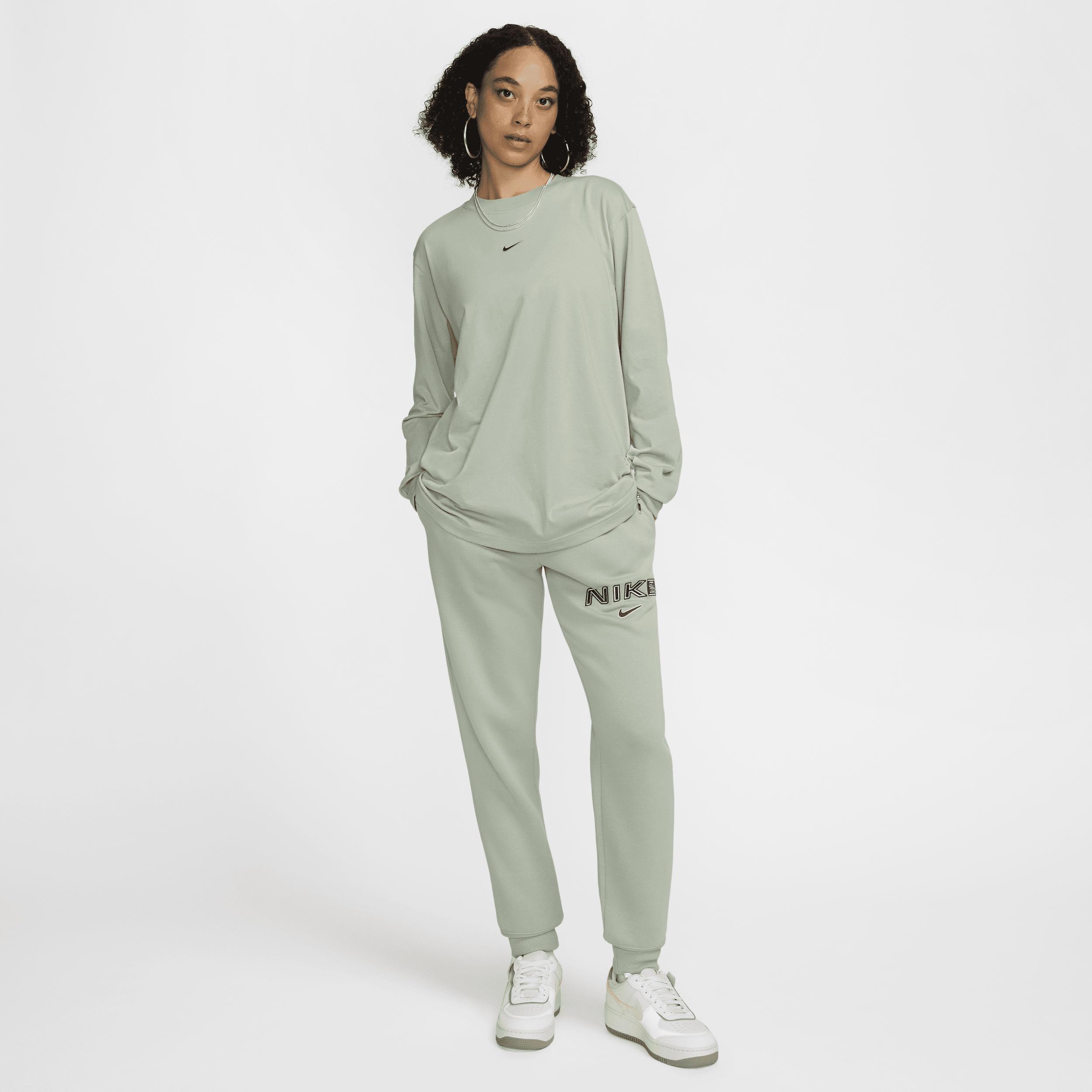 Nike Sportswear Women's Loose Long-Sleeve T-Shirt Product Image