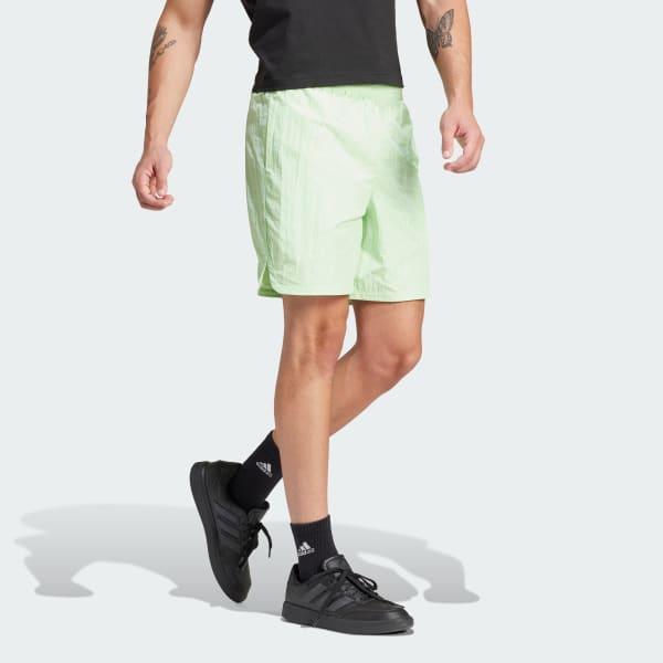 City Escape Shorts Product Image