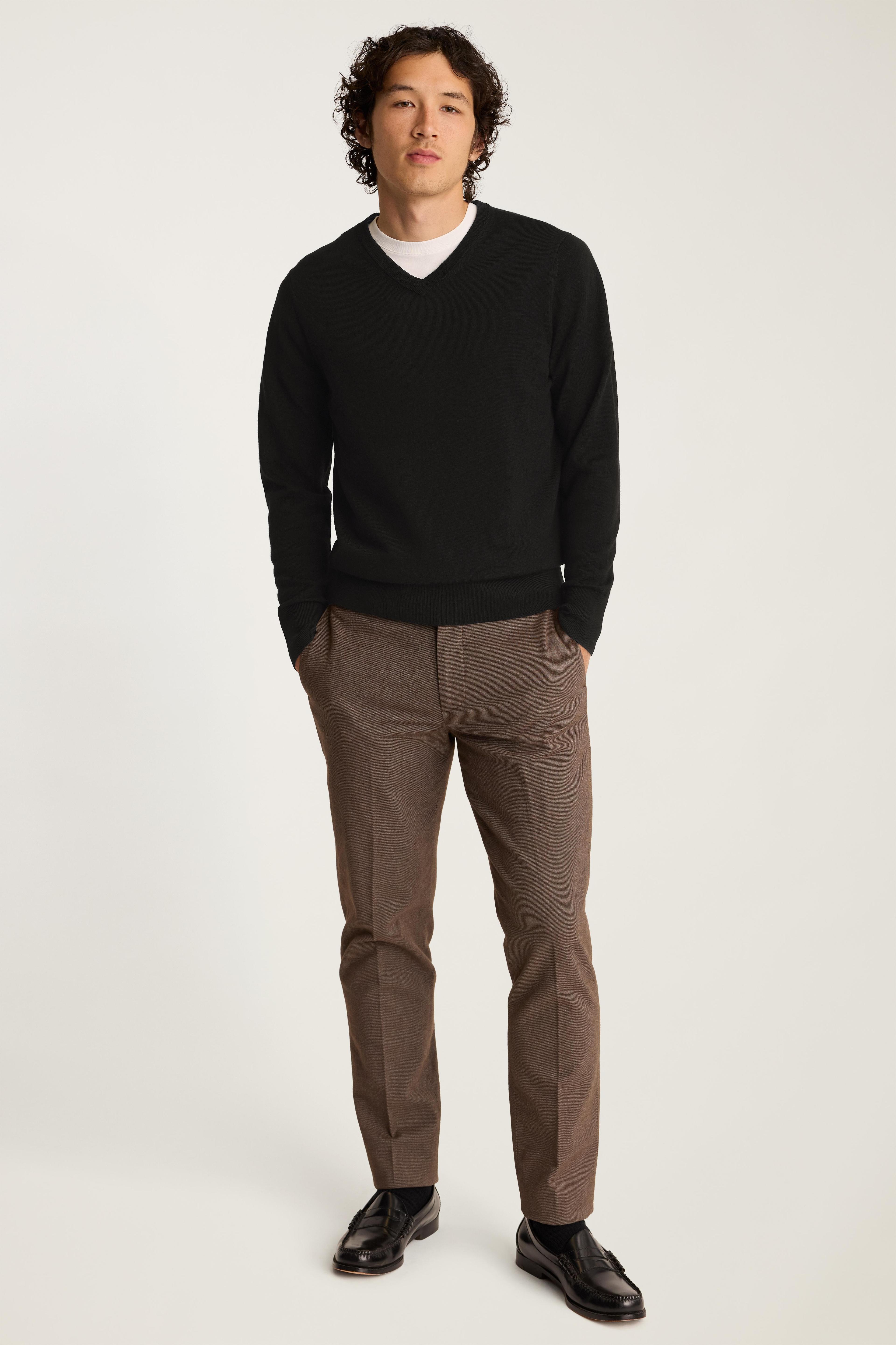 Washable Merino V-Neck Sweater Product Image