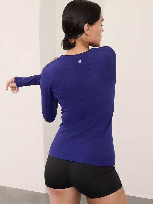 Momentum Stripe Seamless Top Product Image