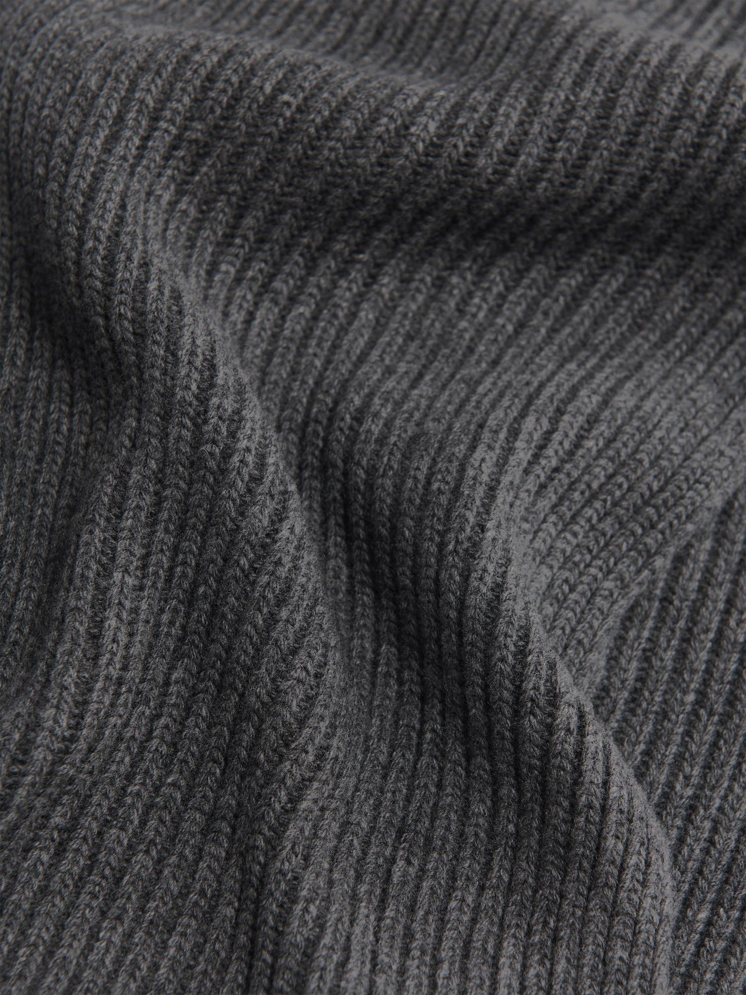 Scarf in wool and cashmere Product Image