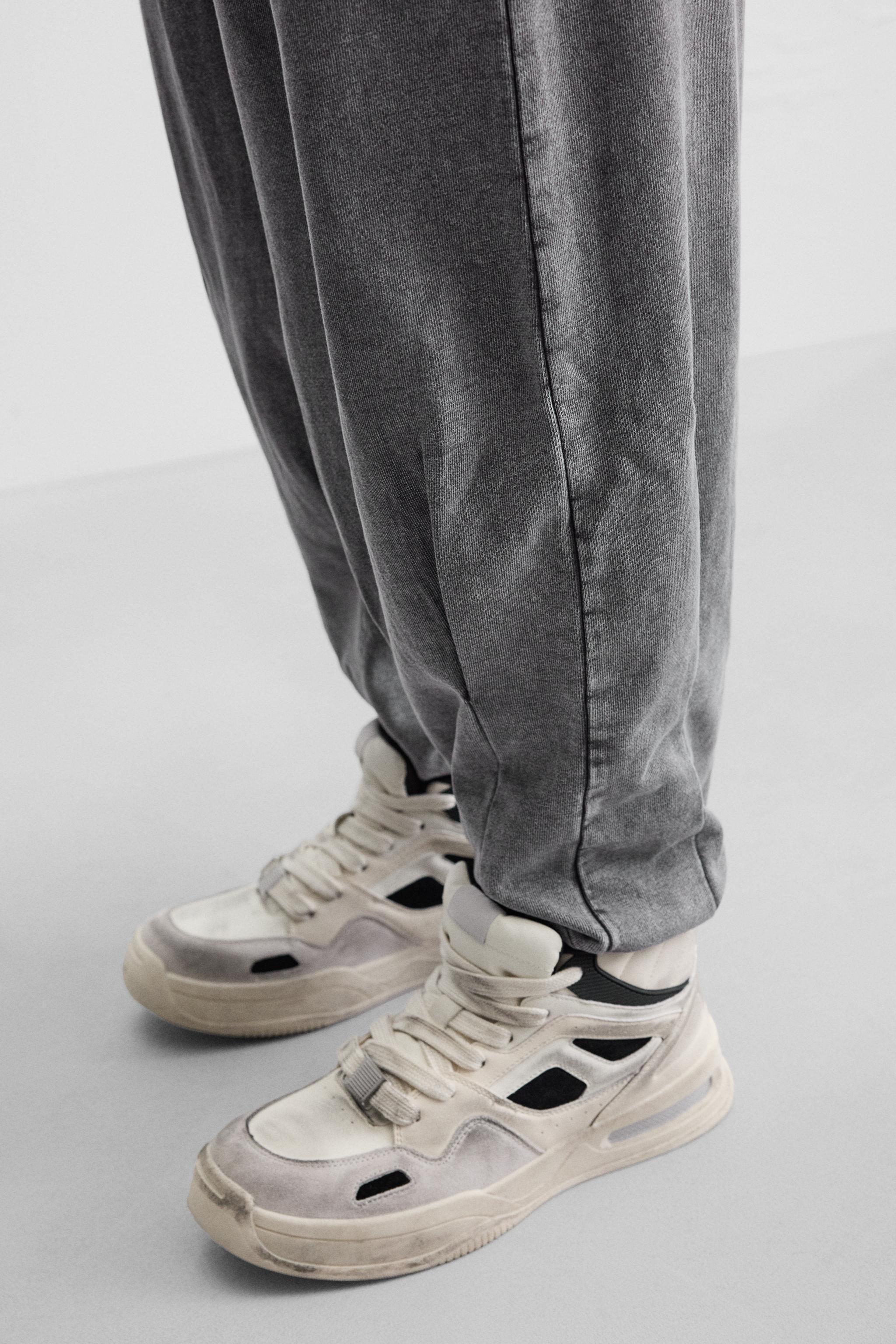 OVERSIZED WASHED JOGGER PANTS Product Image