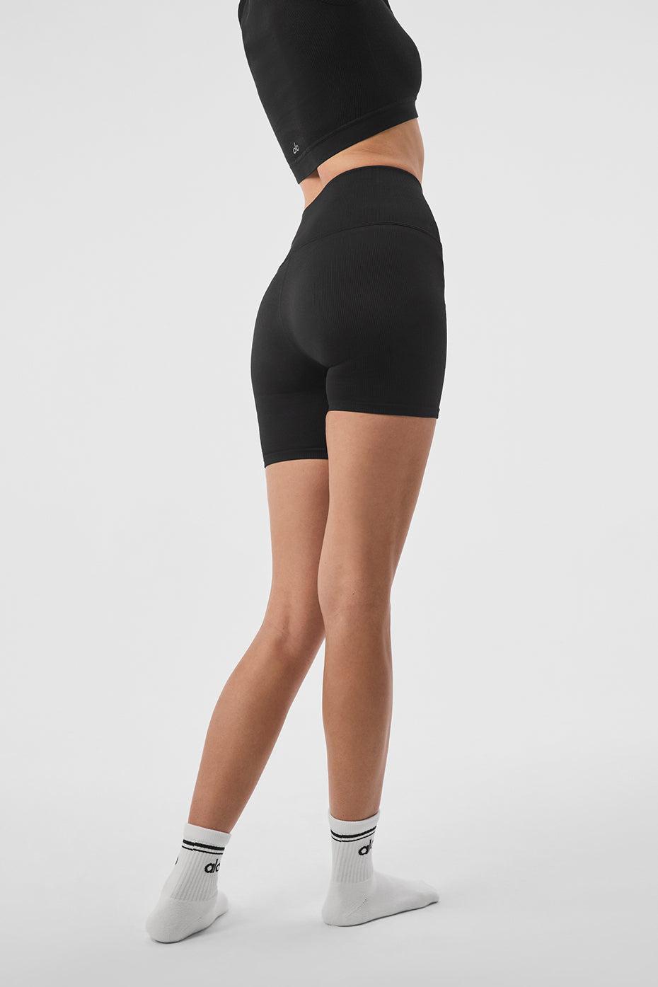 5" Seamless Ribbed Favorite Short - Black Product Image