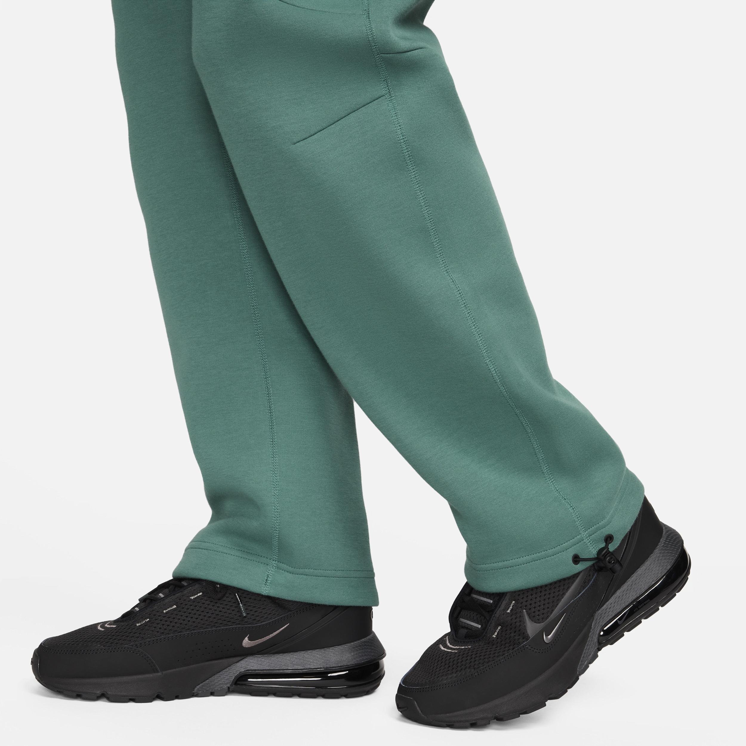 Men's Nike Sportswear Tech Fleece Open-Hem Sweatpants Product Image