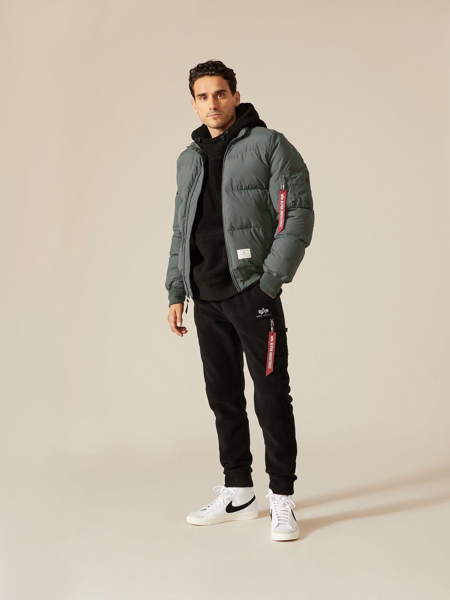 MA-1 QUILTED BOMBER JACKET Product Image