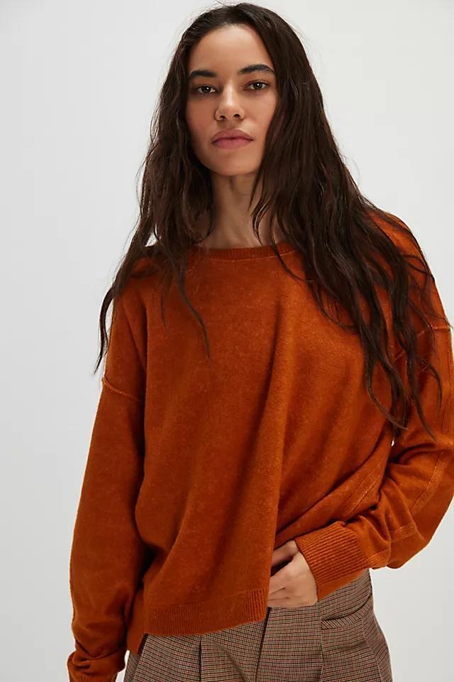 Luna Pullover Product Image