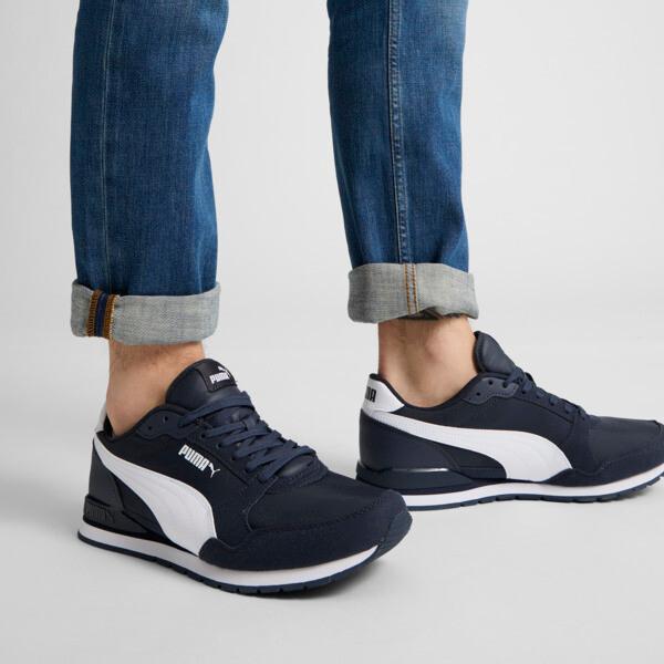 PUMA ST Runner v3 Men's Sneakers in Parisian Night/White Product Image