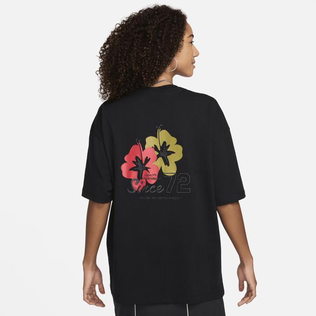 Women's Nike Sportswear Oversized T-Shirt Product Image