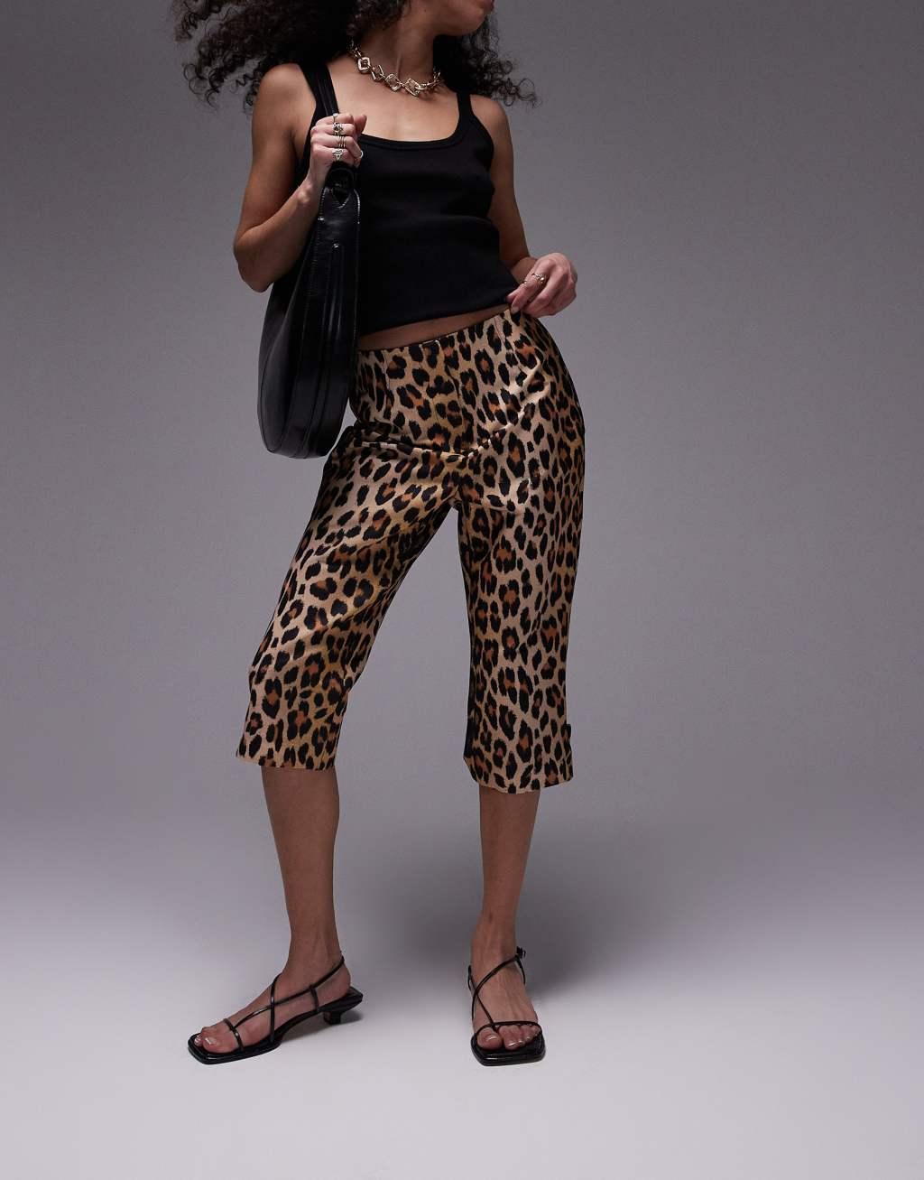 Topshop leopard print capri Product Image