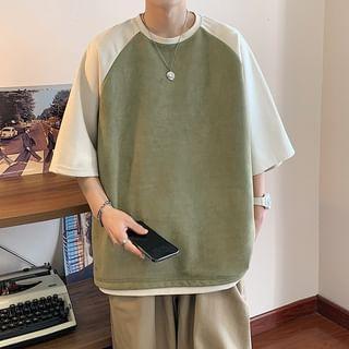 Elbow-Sleeve Crew Neck Raglan Oversized T-Shirt Product Image