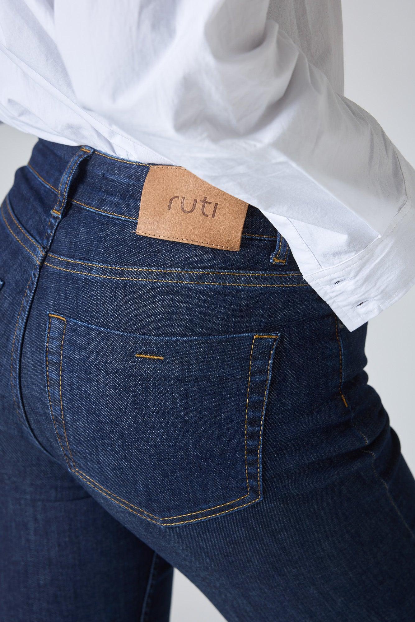 The Iconic Fitted Jeans Product Image