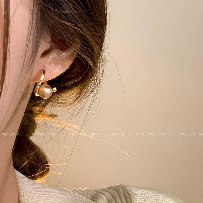 Faux Pearl Alloy Hoop Earring Product Image