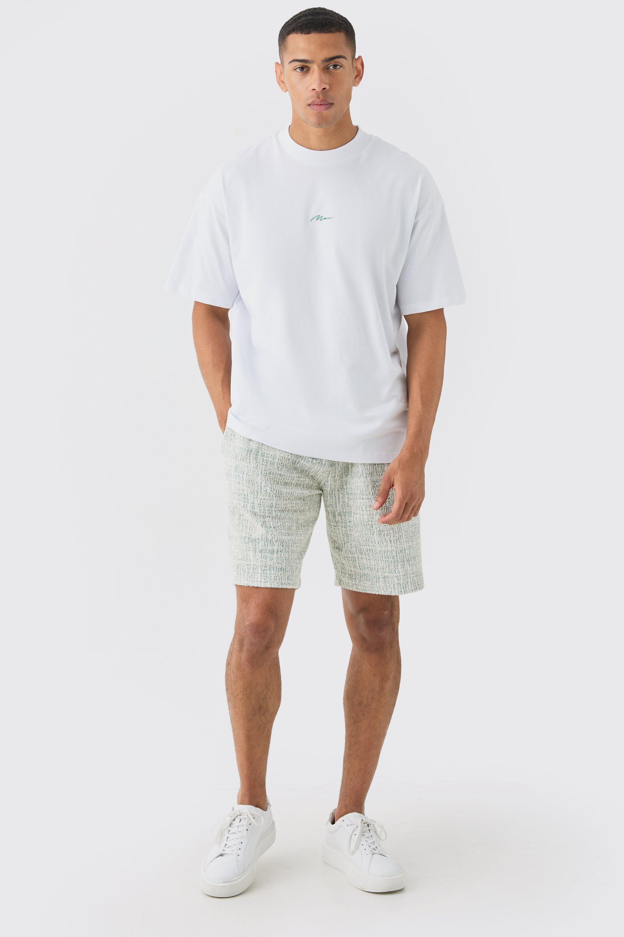 Man Oversized Extended Neck T-shirt And Textured Shorts Set | boohooMAN USA Product Image