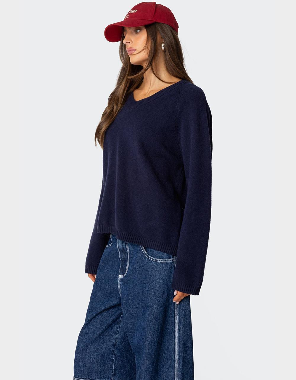 EDIKTED Martha Oversized V-Neck Sweater Product Image