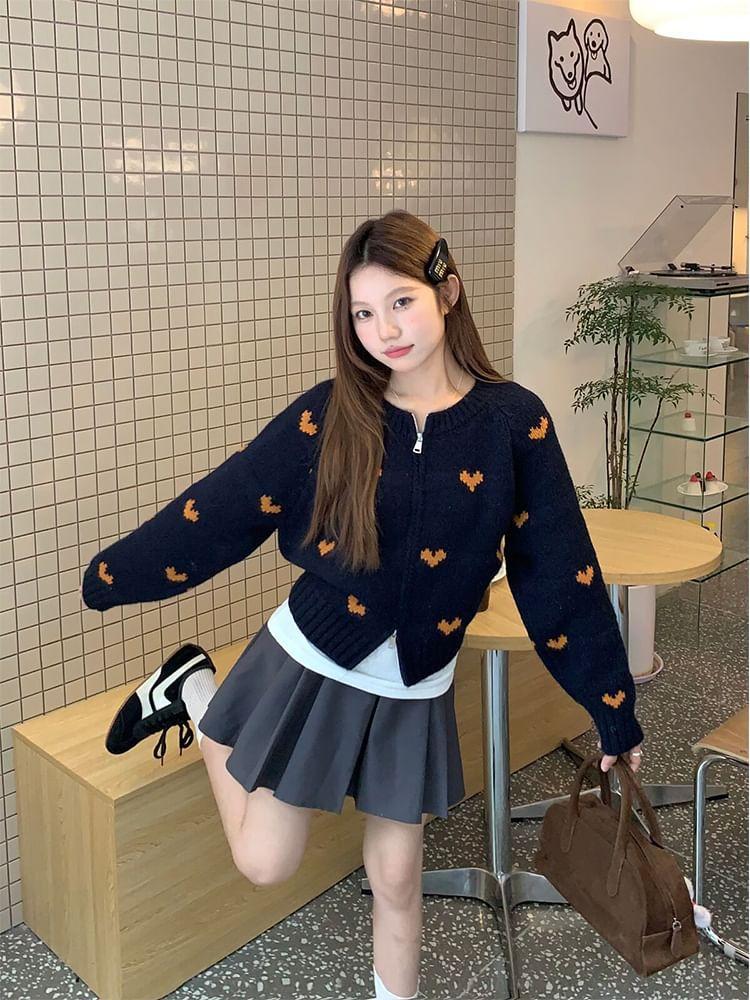 Round Neck Heart Patterned Zip Cardigan Product Image