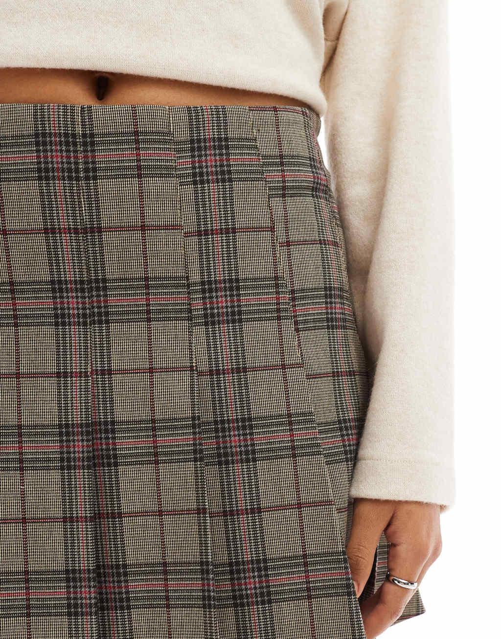 Stradivarius pleated mini skirt in plaid print Product Image