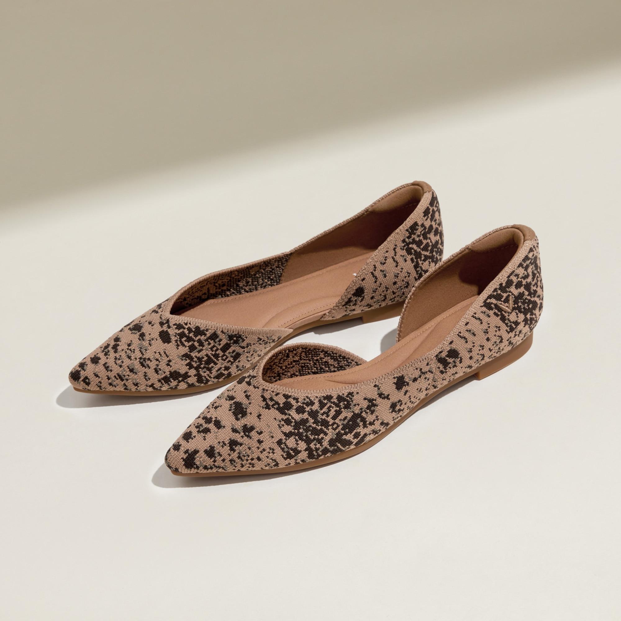 Pointed-Toe Flats (Melia) Product Image