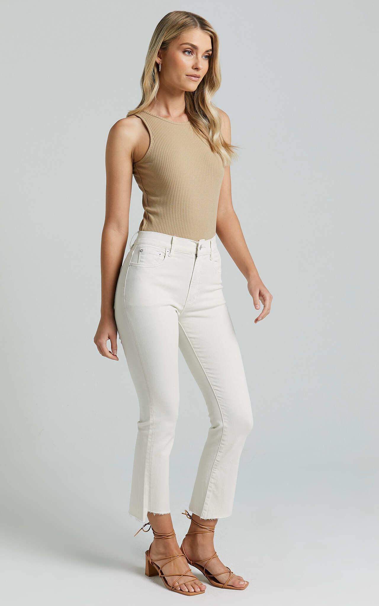 Elizena Jeans - Mid Rise Step Hem Cropped Denim Jeans in Ecru Product Image